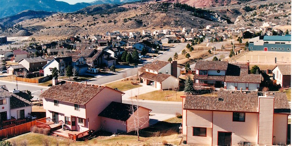 New housing falls far short of rising population in Colorado