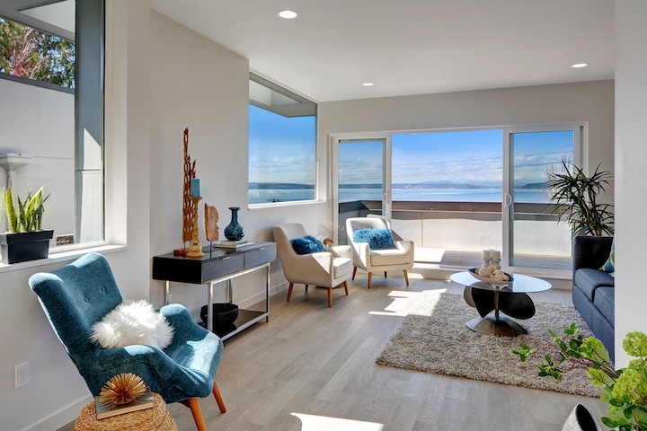 Living room of Alki Point townhome in Seattle