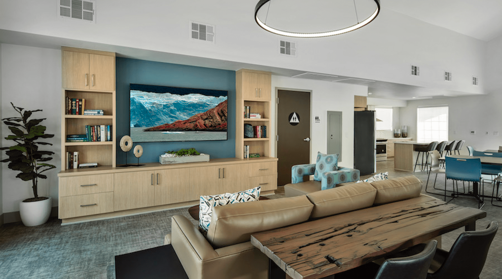 Interior lounge space in Buena Esperanza, a 2022 Best in American Living Awards winner