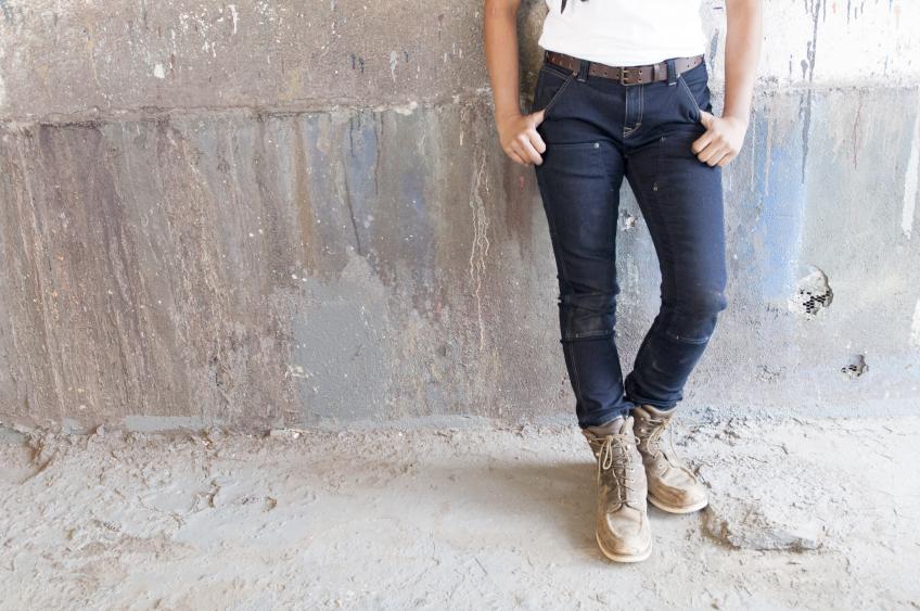 female construction worker wearing Maven Indigo Power Flex Pant from Dovetail Workwear