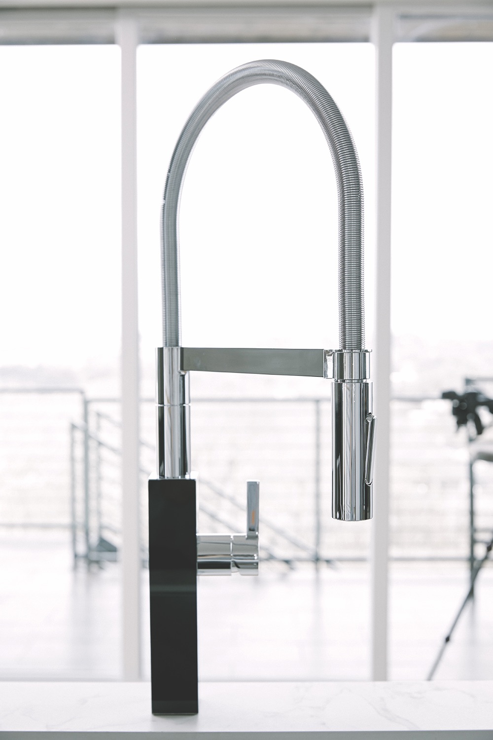 Franke’s Crystal Collection is billed as a state-of-the-art line integrating high-quality stainless steel and glass with a sleek base