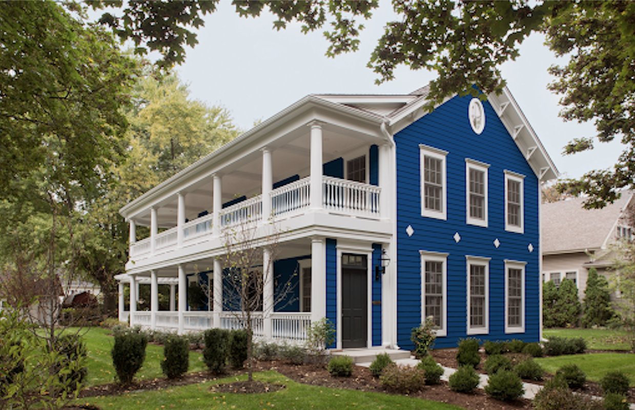 James Hardie Dream Collection siding blue and white home exterior