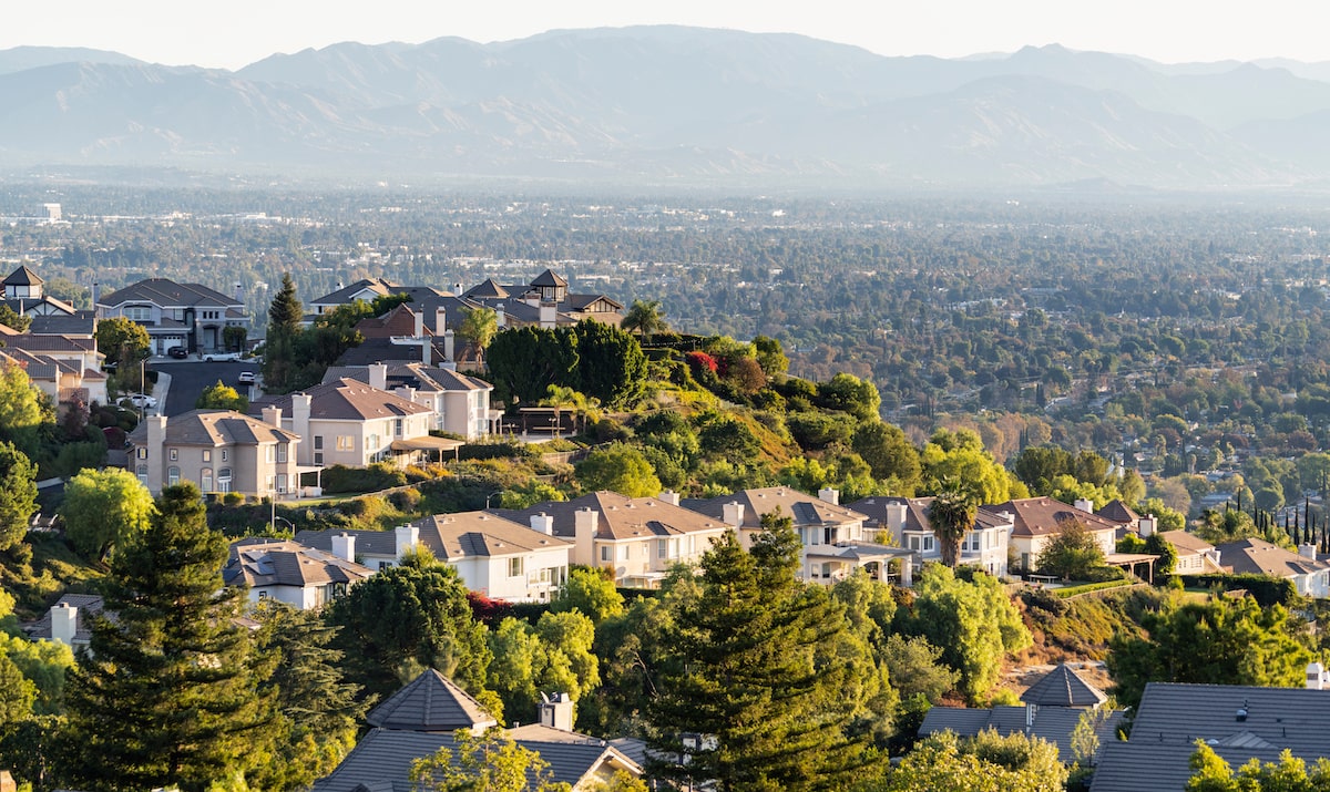 LA homes in the West Hills