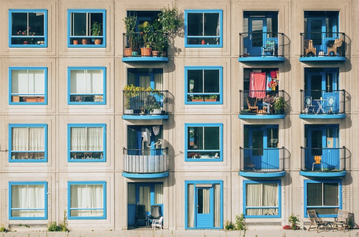 Apartment building facade shows attractive multifamily housing