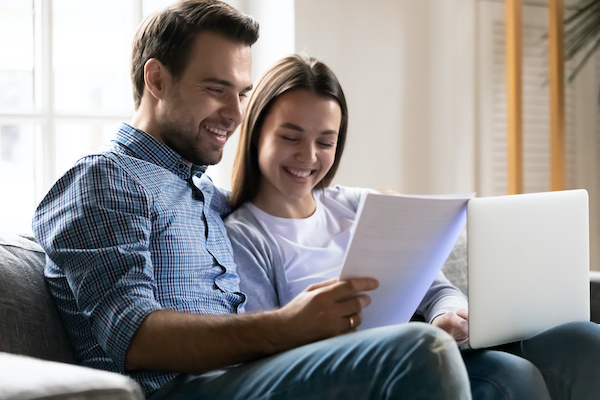 Couple Looks at mortgages