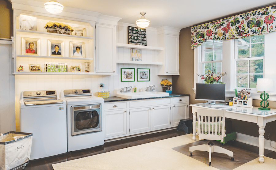 Family entry laundry zone in the Marissa by TK Design and Associates
