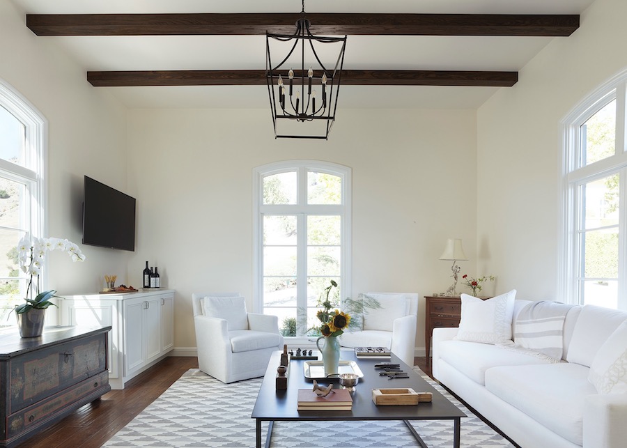 Interior living space in the Silverado guesthouse, a 2020 BALA winner
