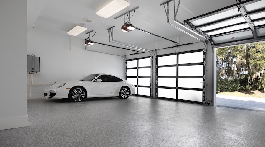 Clopay garage doors in The New American Home 2021