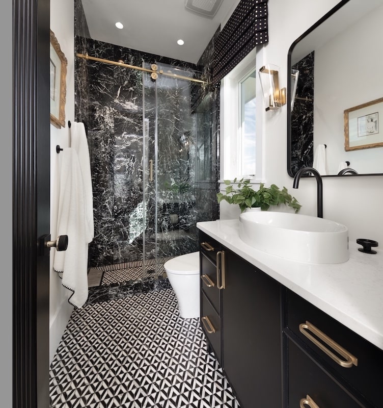 Dramatic styling in the en suite bathroom in The New American Home 2022