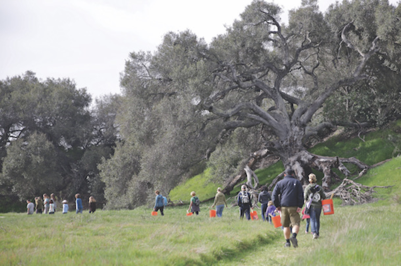 Rancho Mission Viejo residents going hiking together