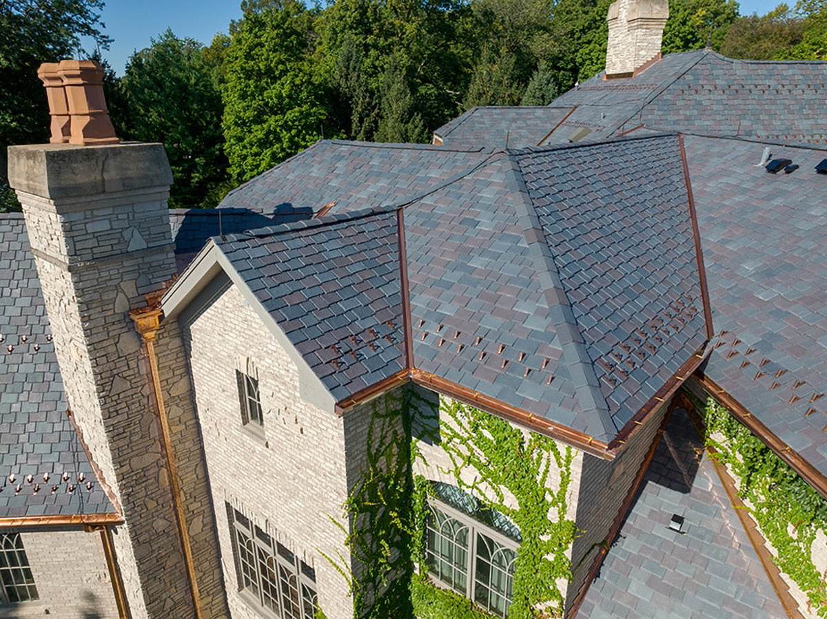 DaVinci Multi-Width Slate roofing and copper accents on an estate in Naperville, Ill.