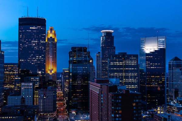 Minneapolis_skyline_at_night