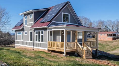 The Schmeltzer home in Weaverville, N.C., achieved a HERS score of -10, thanks in part to HVAC technology from Mitsubishi Electric. Photo: Ryan Theede