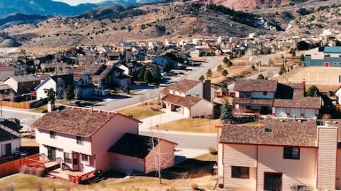 New housing falls far short of rising population in Colorado