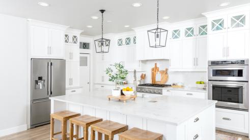 Light and bright home kitchen