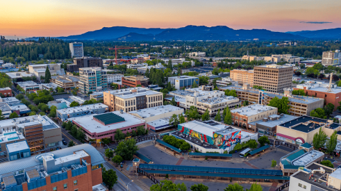 Eugene, Oregon, aerial view at dawn