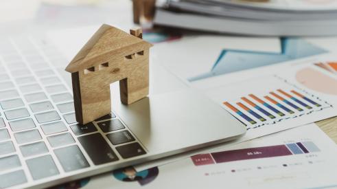 House model on housing report