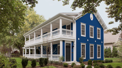 James Hardie Dream Collection siding blue and white home exterior