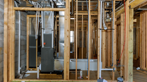 The most common green building practice among builders for energy efficiency is right-sizing HVAC systems. 