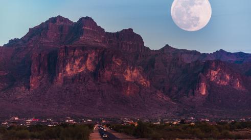 The Supermoon rises above the Superstition Mountains in Arizona on January 30, 2018