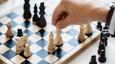 competitive strategy for home builders is like a game of chess