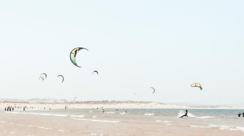 Kites in the wind