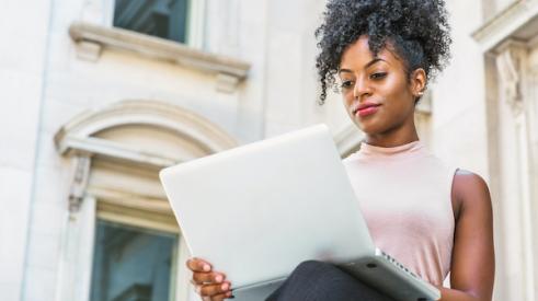 Minority women buying home with online loan