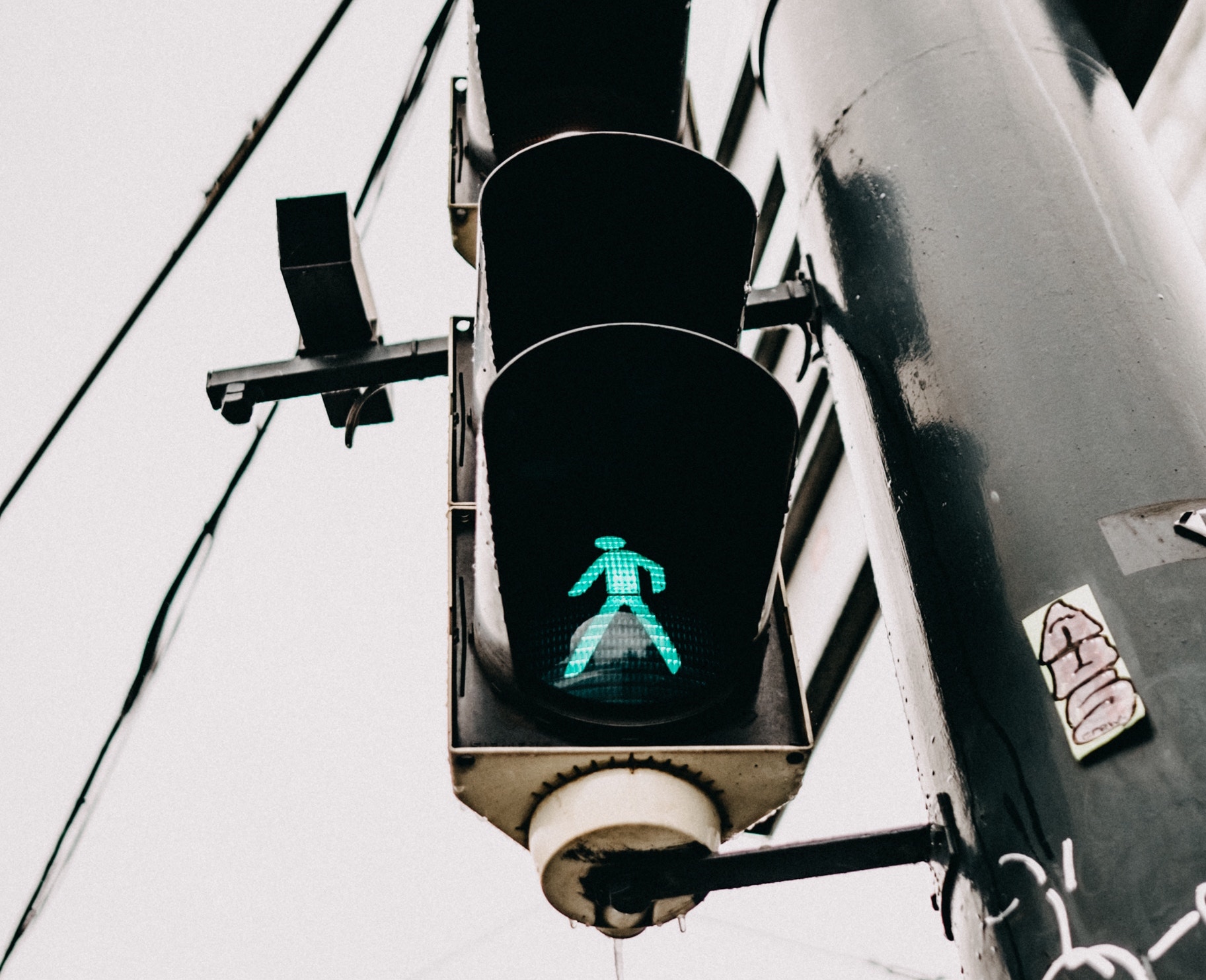 Walk sign traffic light